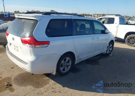 2013 Toyota Sienna Le V6 8 Passenger из США, поврежденный, VIN 5TDKK3DC1DS298652